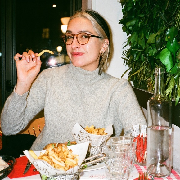 Meet your Posher, Sonia - Picture 4 of 4